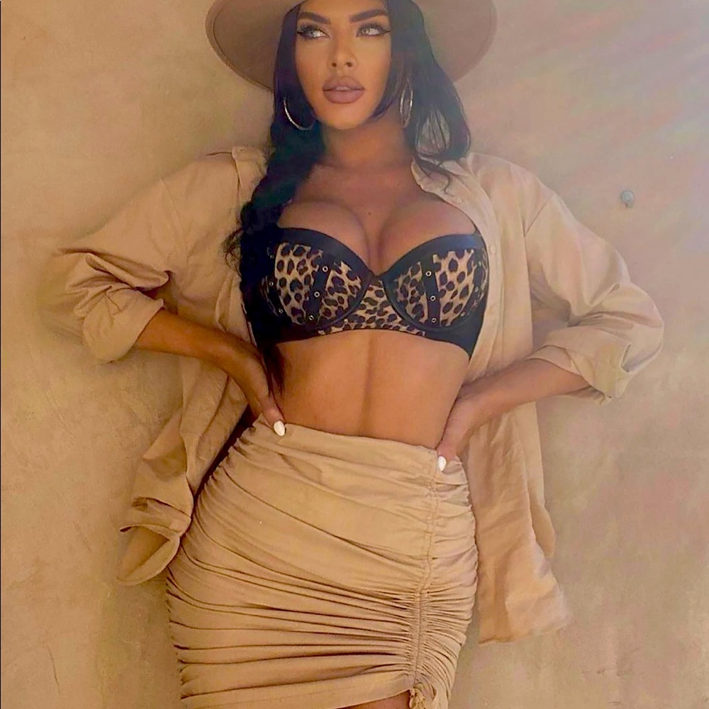NWT fashionNova take a look ruched Skirt set